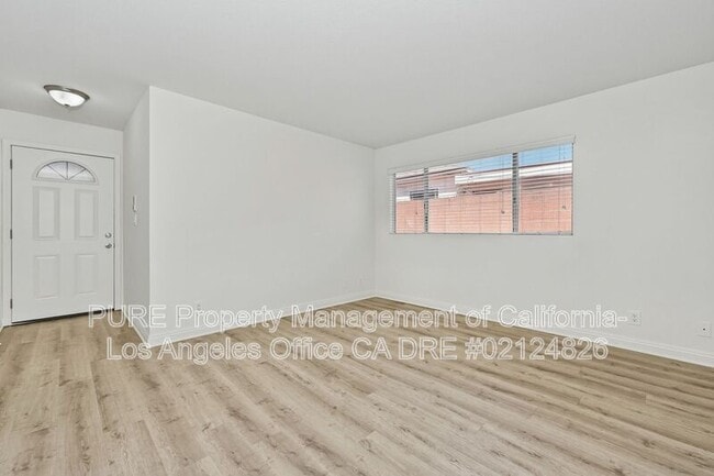 Building Photo - 1538 W 205th St