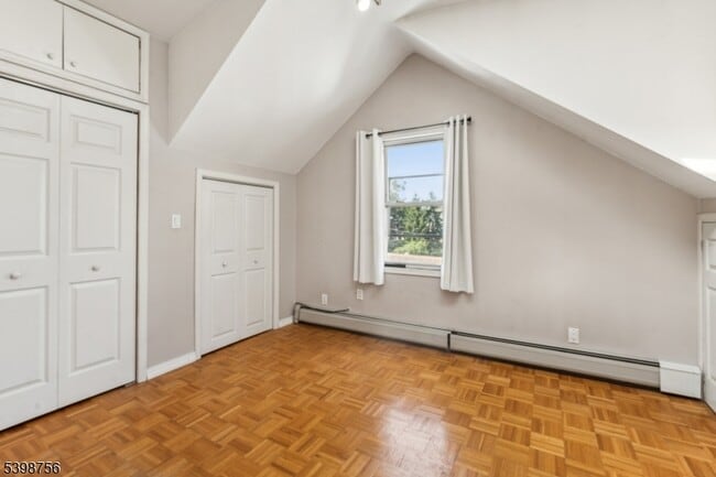 Building Photo - 374 Boyden Ave