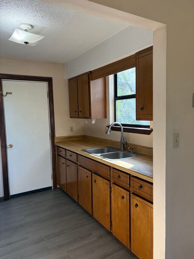 Foto del edificio - Quaint 2 Bedroom Duplex in Niceville!