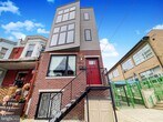 Foto principal - 2211 Moore St