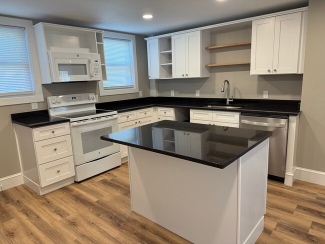 Building Photo - 35 Updike Ave