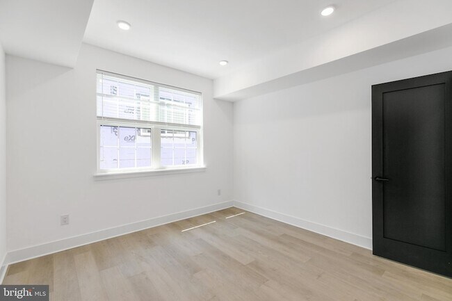 Foto del edificio - 3045 Richmond St