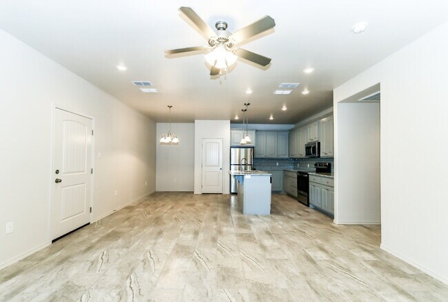 Foto del edificio - Primrose Pointe Duplex!