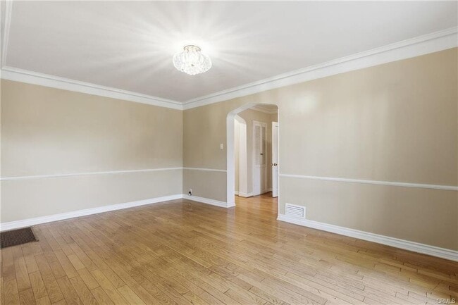 Foto del edificio - 238 S Detroit St