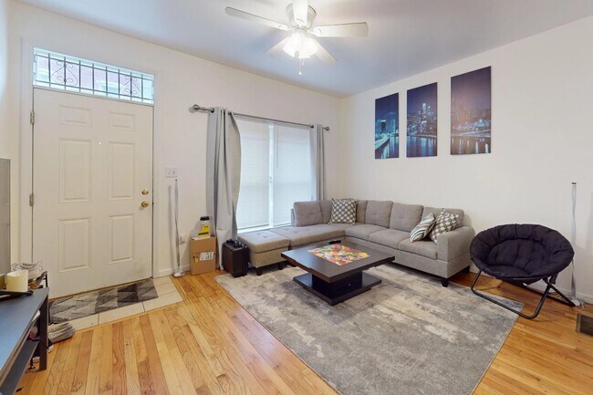 Photo - 1713 Arlington St Townhome