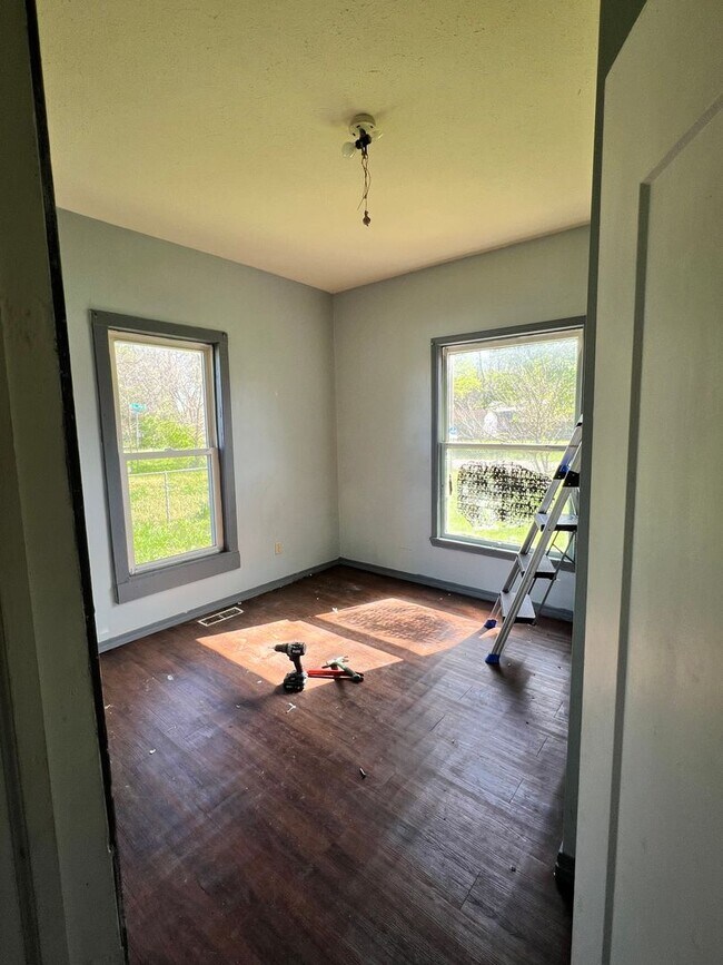 Building Photo - Coming Soon!!!! Remodeled