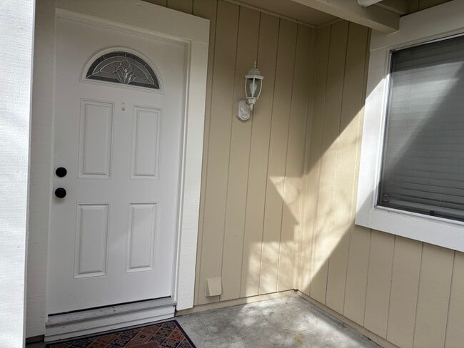 Building Photo - 267 S Wildwood