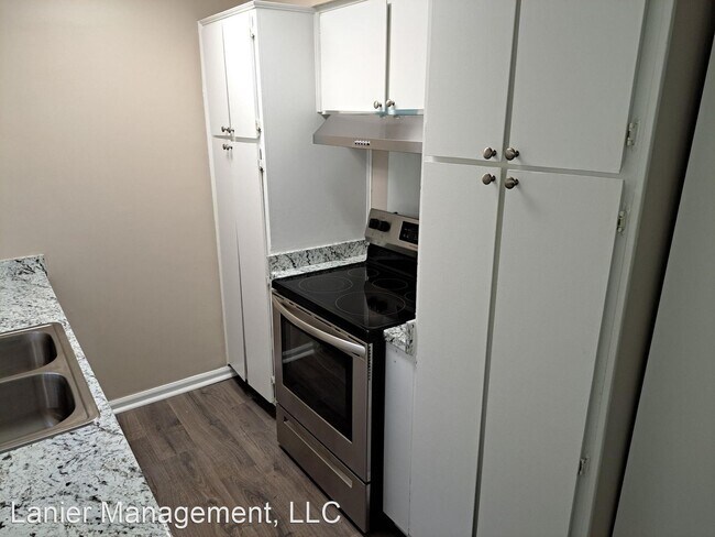 Building Photo - 5 br, 2 bath House - 9611 Dunwoody Dr