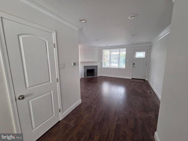 Foto del edificio - 5259 Akron St