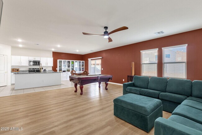 Foto del edificio - 13330 E Sunflower Ln