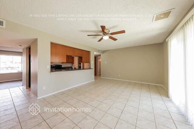 Foto del edificio - 5043 W Frier Dr