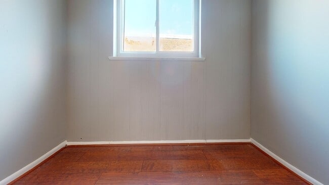 Building Photo - 2037 Beyer Ave