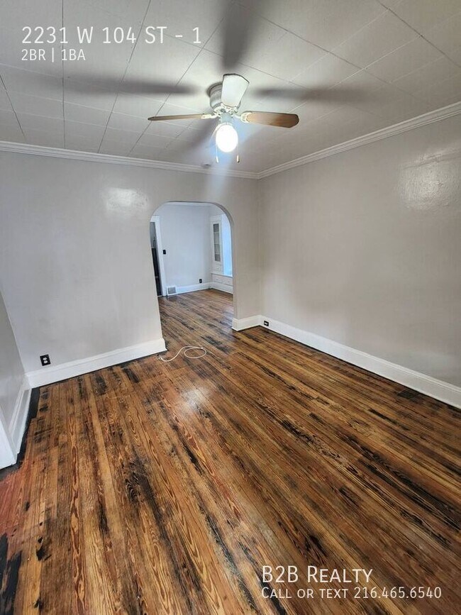 Foto del edificio - 2231 W 104th St