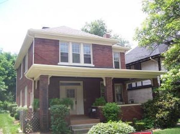 Building Photo - Great, first floor duplex in Squirrel Hill