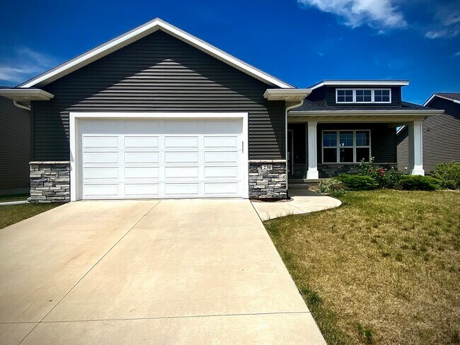 Building Photo - 236 Bent Creek Dr