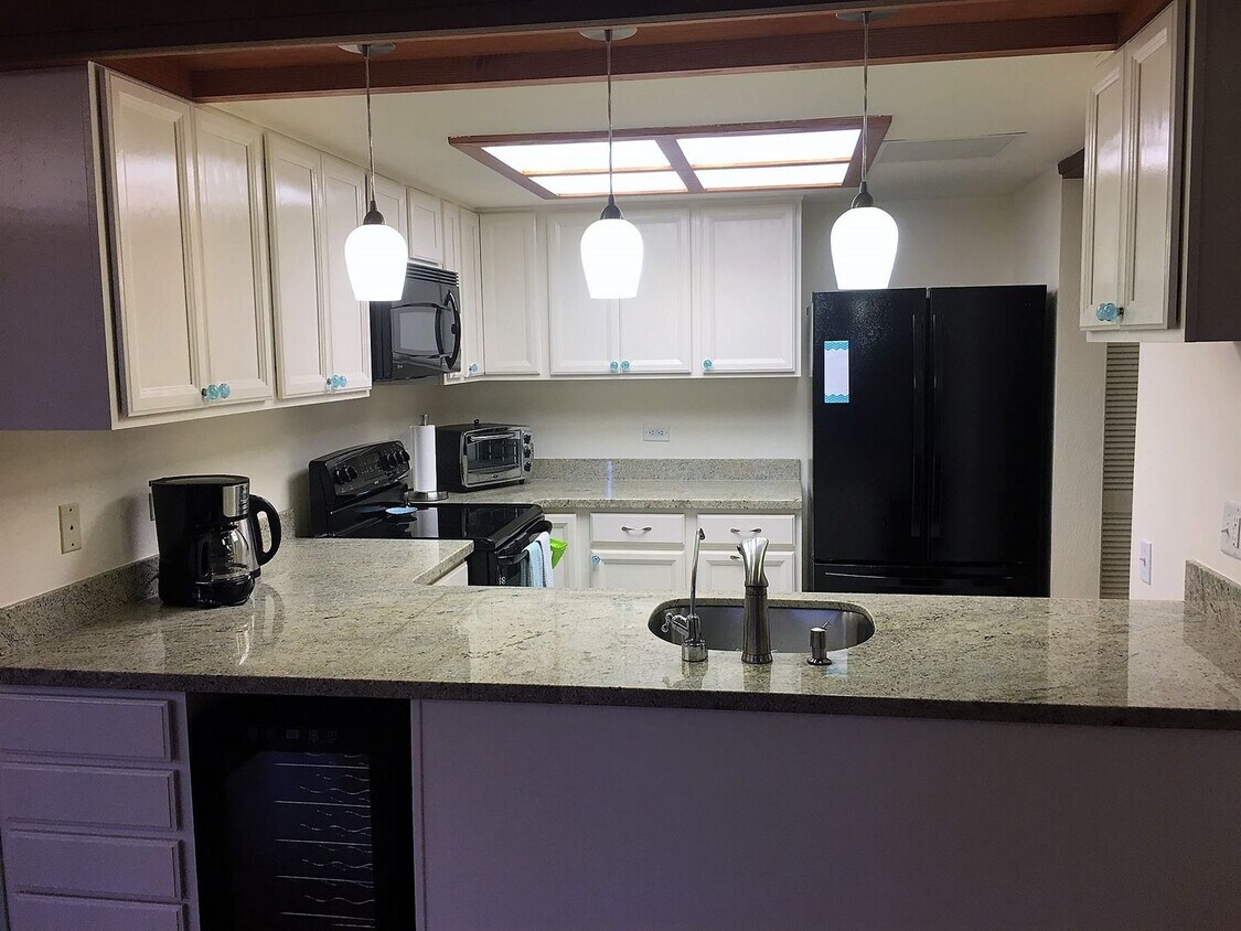 Foto principal - Available Now | A Beautiful 2 bed / 2 bath...