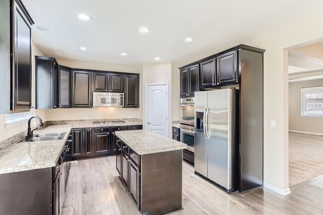 Foto del edificio - 1292 Mathews Way, Erie, CO, 80516