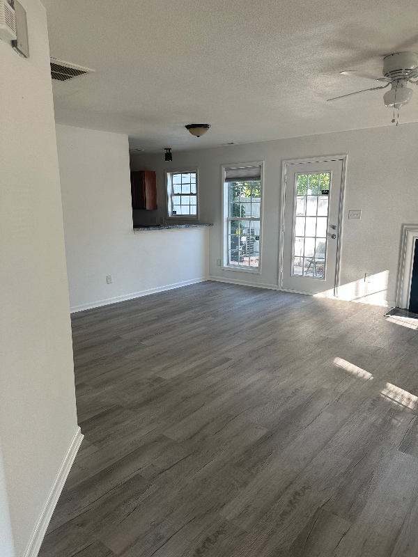 Building Photo - 9664 Littleleaf Dr