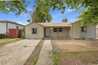 Building Photo - Four Bedroom Home In Aurora - ready ASAP. Brand New Paint Top to Bottom, with updated flooring!