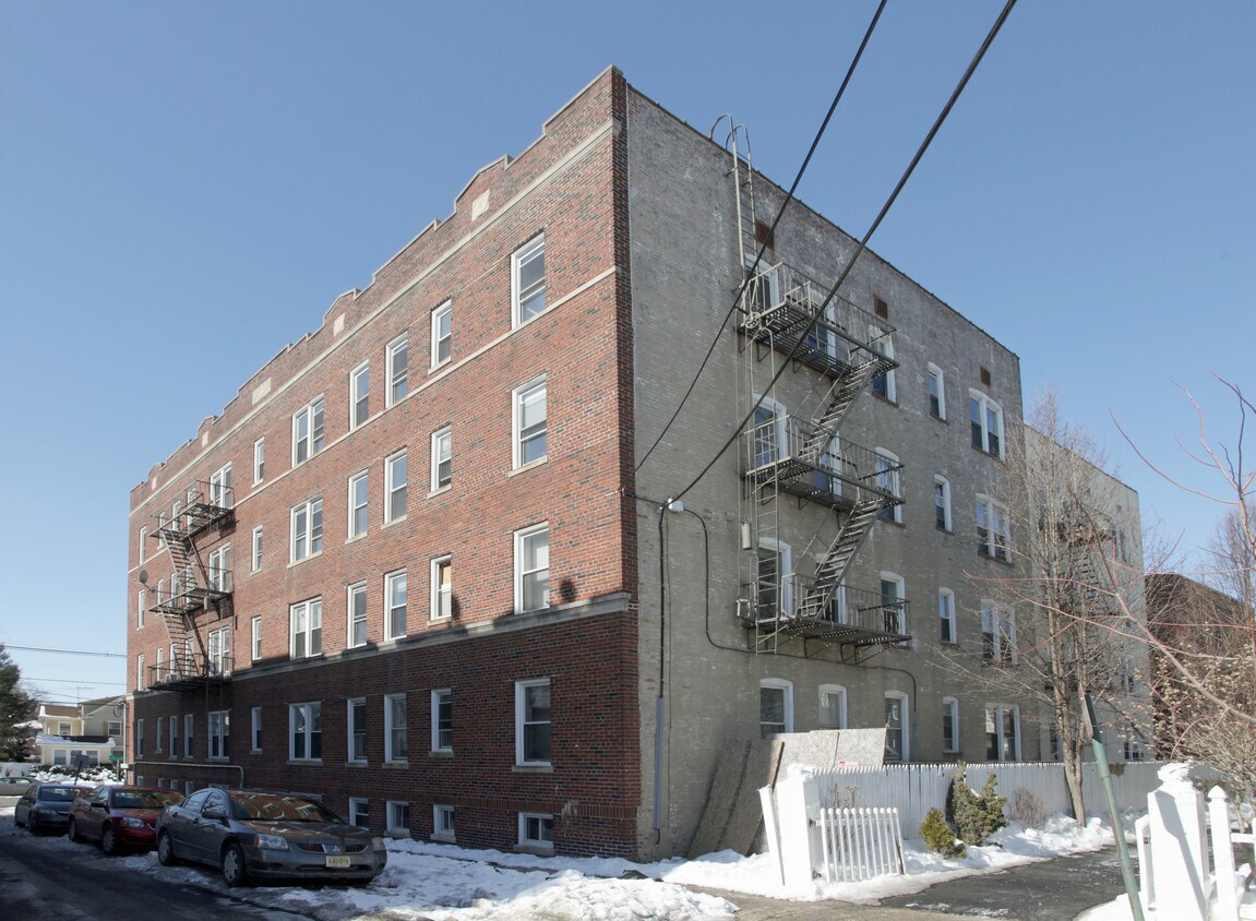 1025 N Broad St. - 1025 N Broad St