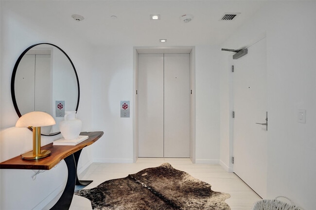 Foto del edificio - 2200 N Ocean Blvd