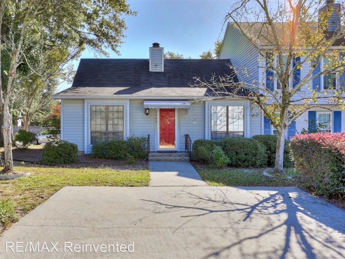 2 Br