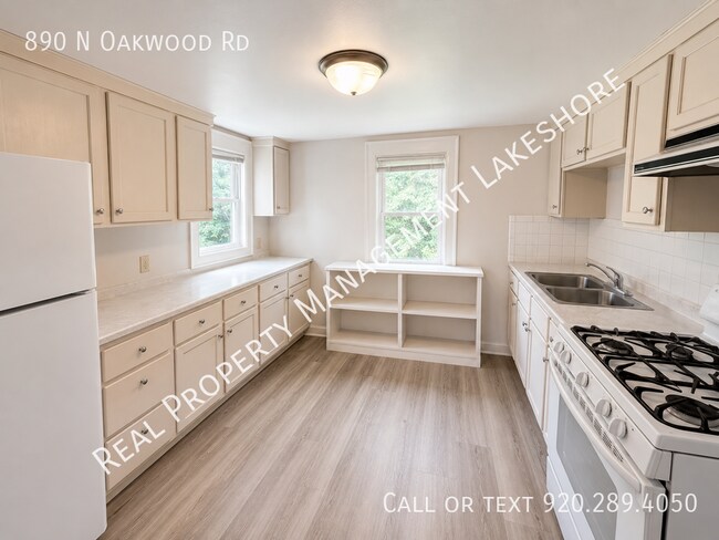 Foto del edificio - 890 N Oakwood Rd