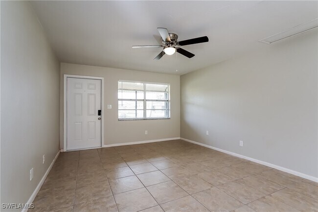 Foto del edificio - 915 SE 19th St