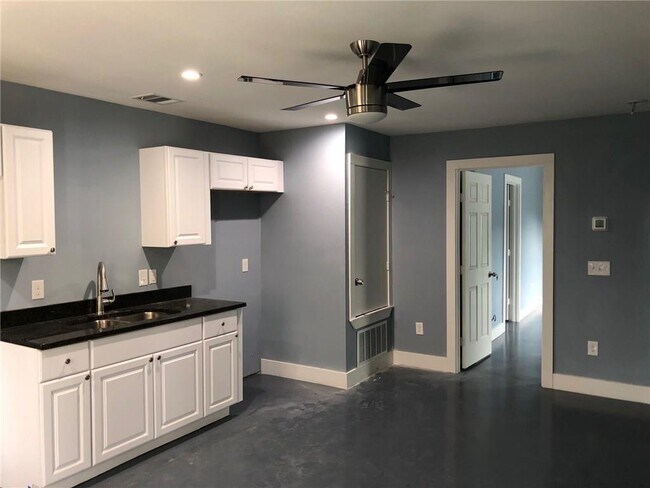 Foto del edificio - 1804 Garden St