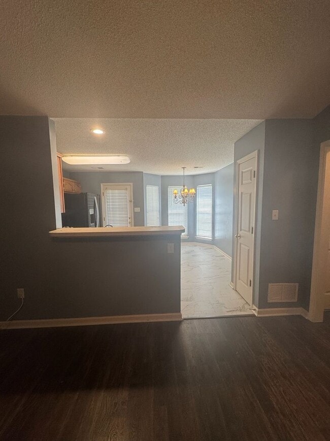 Foto del edificio - Olive Branch- 3 BR/2 BA Includes Lawn Main...