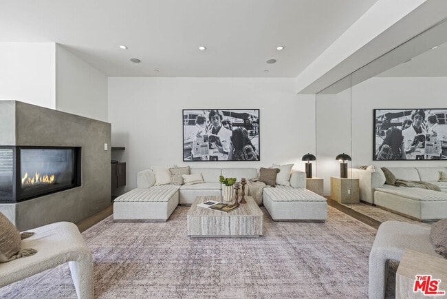 Foto del edificio - 2756 Westshire Dr