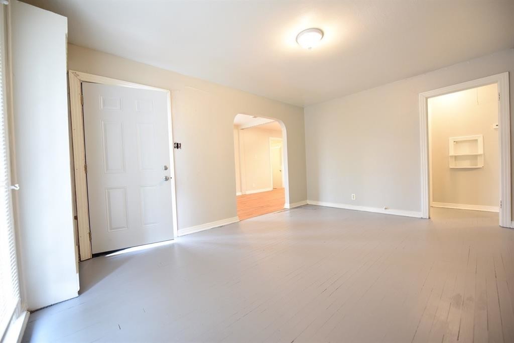 Foto del edificio - 7909 Norvell Dr