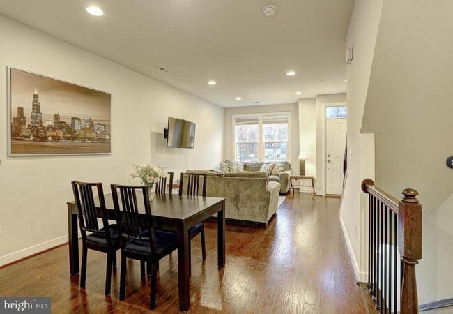 Foto del edificio - 9764 Fields Rd