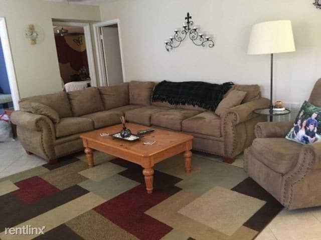 Foto del edificio - 2 br, 1 bath  - 5927 La Pinata Blvd Apt C-1