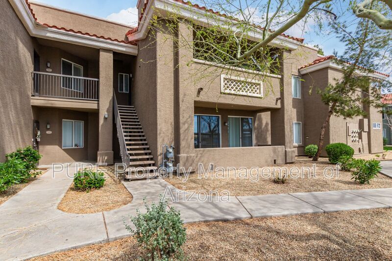 Primary Photo - 2929 W Yorkshire Dr