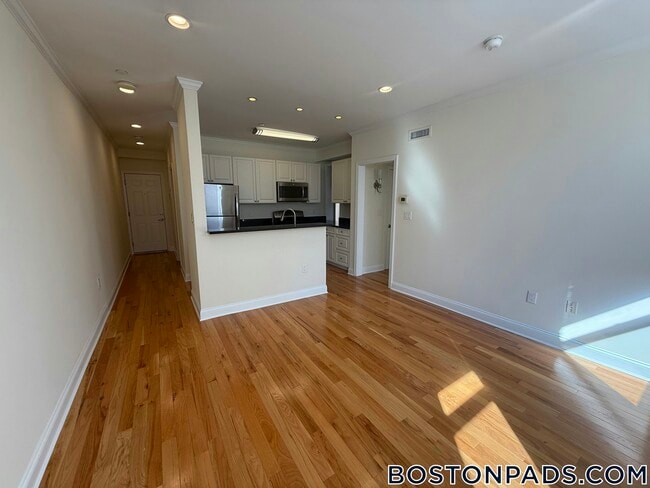 Building Photo - 1 Chauncy St