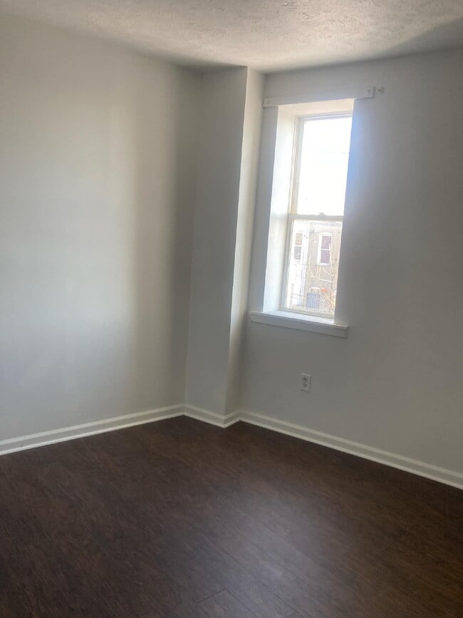 Foto del edificio - Welcome home to this charming 2-bedroom gem on St. Benedict Street!