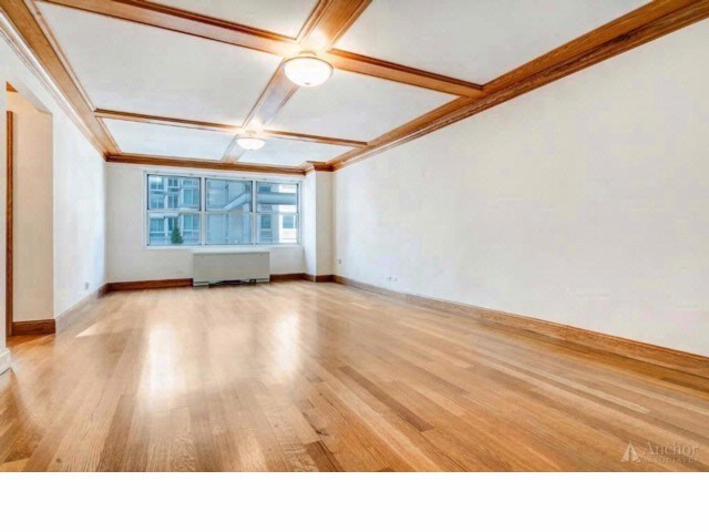 Primary Photo - 888 8th Ave