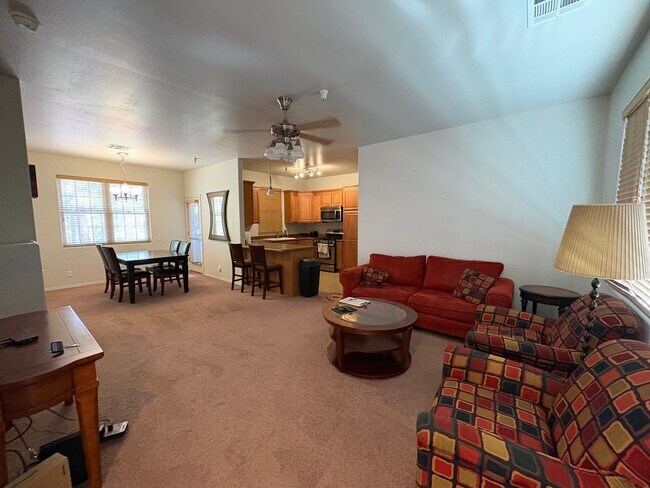 Foto del edificio - 2374 W Cripple Creek Dr