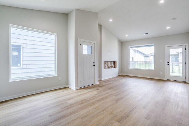 Foto del edificio - Long Beach-Maxwell Plan
