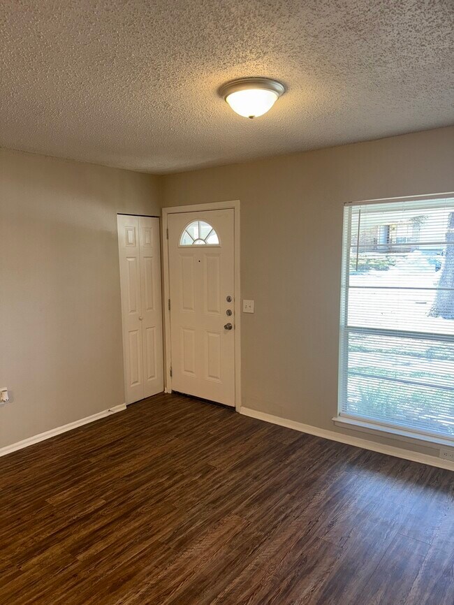 Foto del edificio - 6011 Little Brandywine Crk