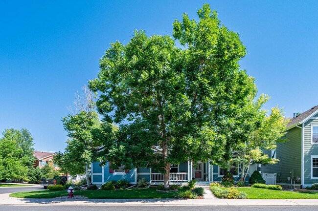 Building Photo - 4220 Ravenna Place