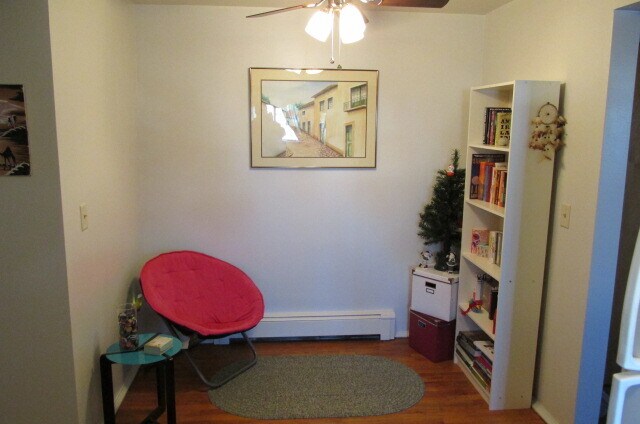 Study or Breakfast Nook - 326 Cooper St