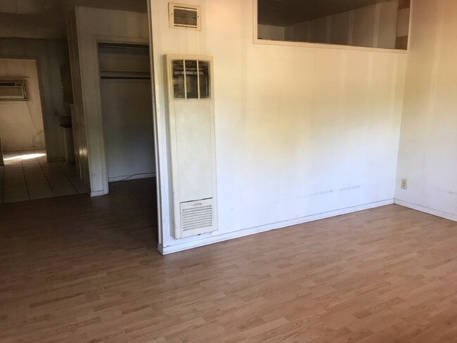 Building Photo - 1601 N 7th St