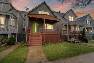 Building Photo - 2850 W Henderson St