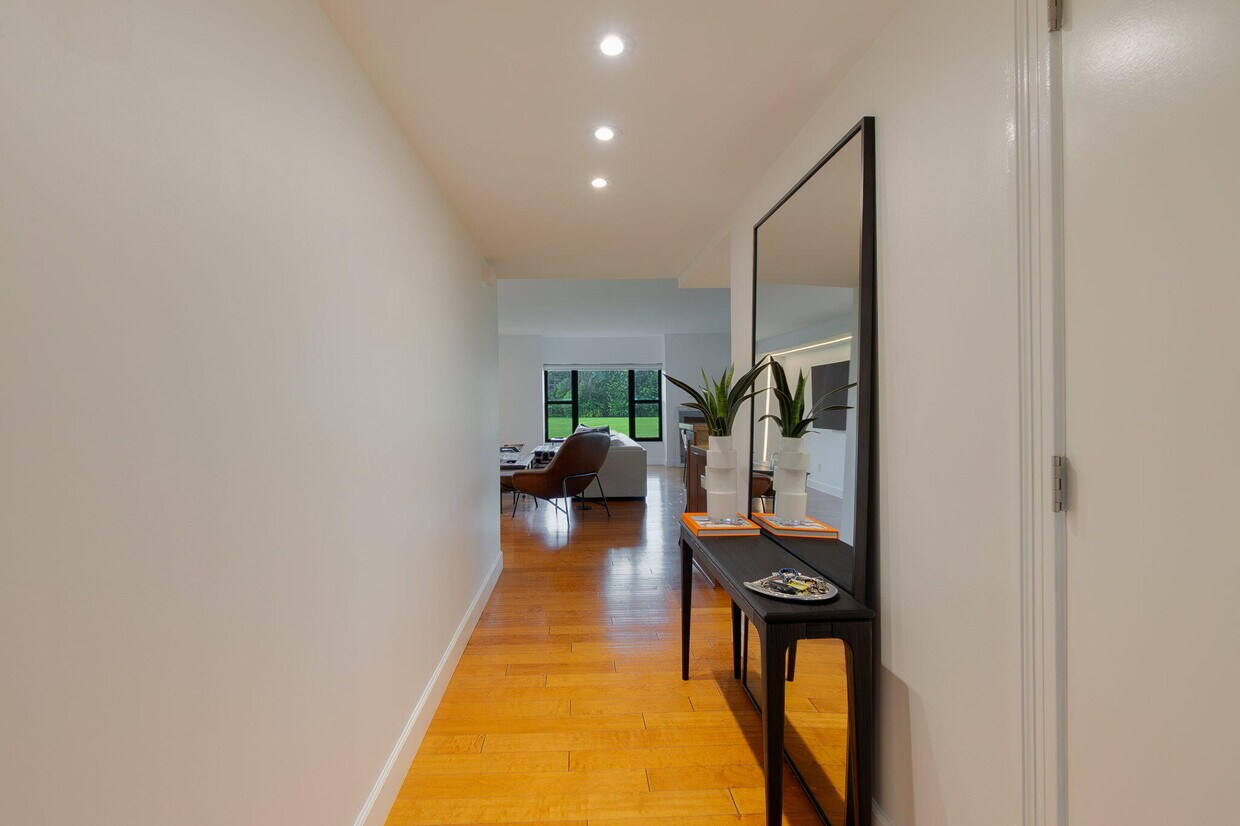 Primary Photo - 13244 Polo Club Rd