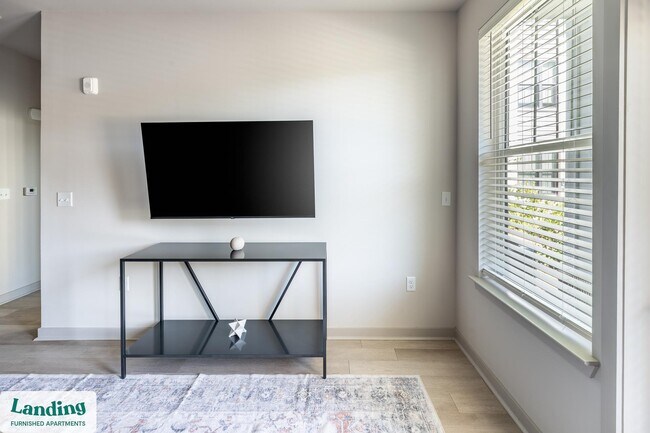 Building Photo - 1559 W 9 Mile Rd