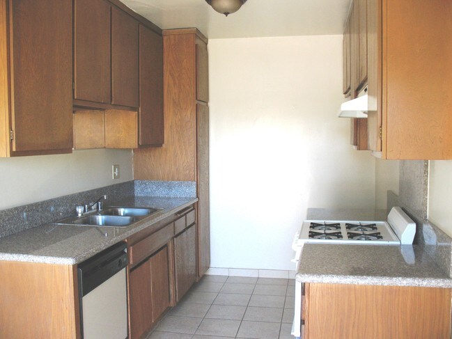 Building Photo - 512 Griswold St