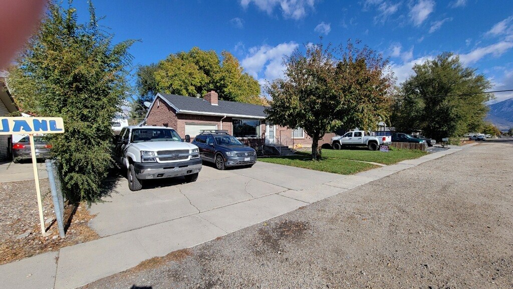Foto principal - 155 E 400 S St