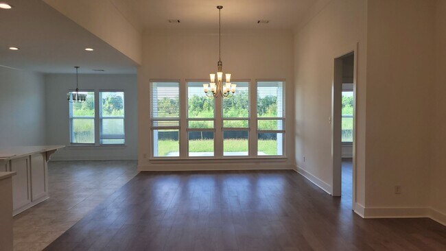 Foto del edificio - 3 bedroom home Plus office in Baton Rouge